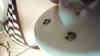 【ASMR】咩咩酱的性感ASMR舔耳 | Ear Licking | Mouth Sounds