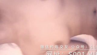 身材丰满的大学生高颜值露脸口交颜射1