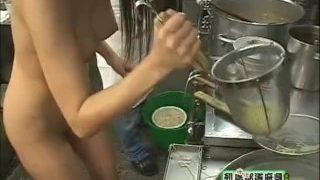 nude japanese reporter