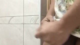 屌好癢誰可以幫吃