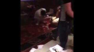 openning and drinking beer with her pussy KTV派对