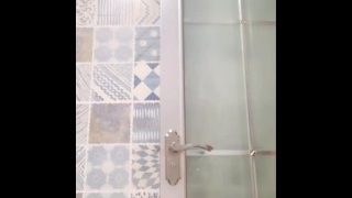 苗条身材面具少妇约炮双人啪啪 高跟鞋上位骑乘大力猛操射在肚子上