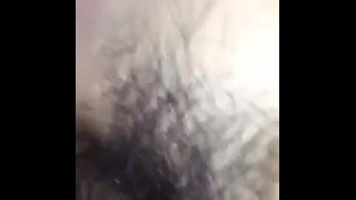 嫂子外出 亲哥哥压在熟睡的我身上 疯狂操我的小穴