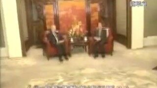 蛤 长者怒斥记者 本篇 暴力