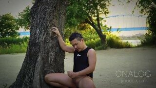 【ONALOG】野外で潮吹きオナニー